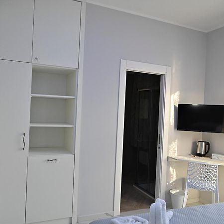 Bebsantaniellohouse1 Bed & Breakfast Napoli Eksteriør bilde