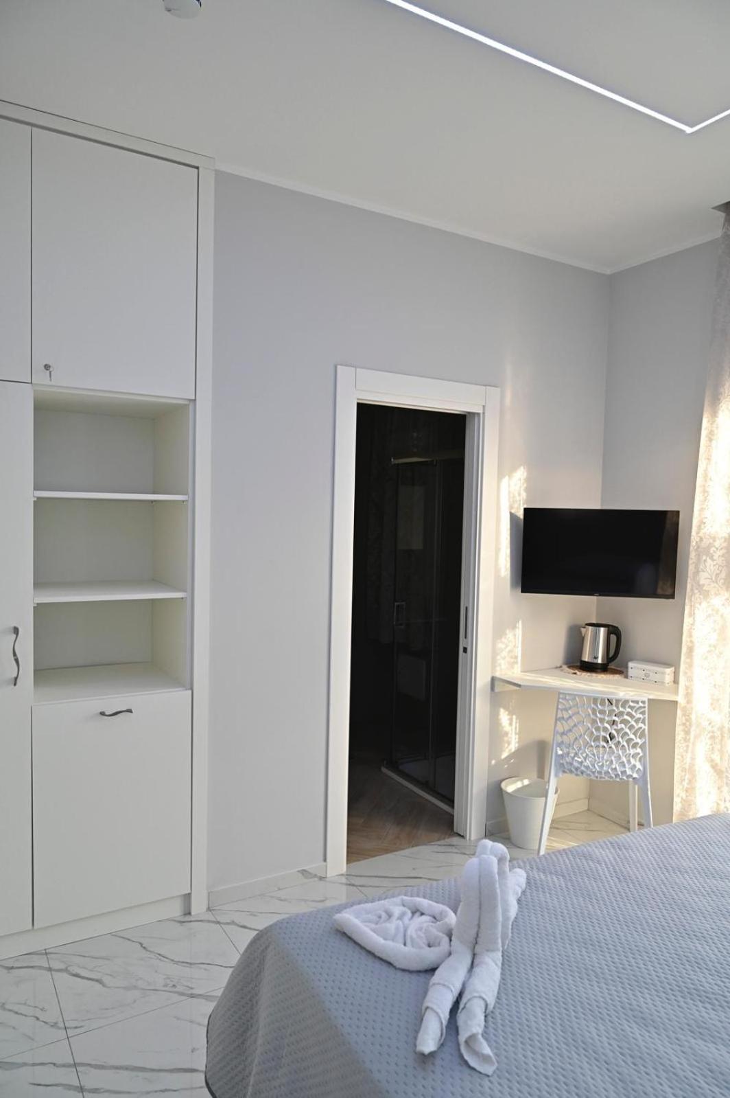 Bebsantaniellohouse1 Bed & Breakfast Napoli Eksteriør bilde