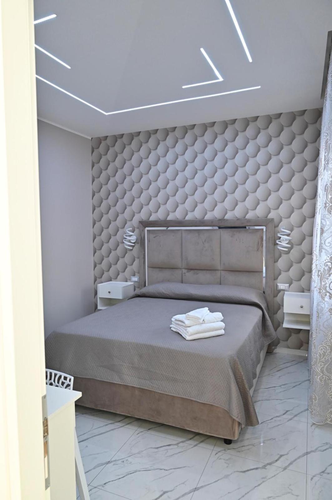 Bebsantaniellohouse1 Bed & Breakfast Napoli Rom bilde