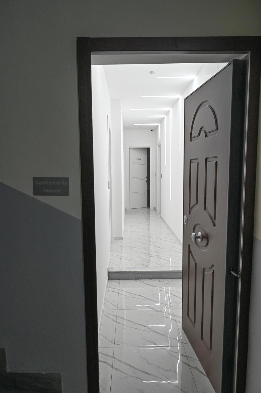 Bebsantaniellohouse1 Bed & Breakfast Napoli Eksteriør bilde