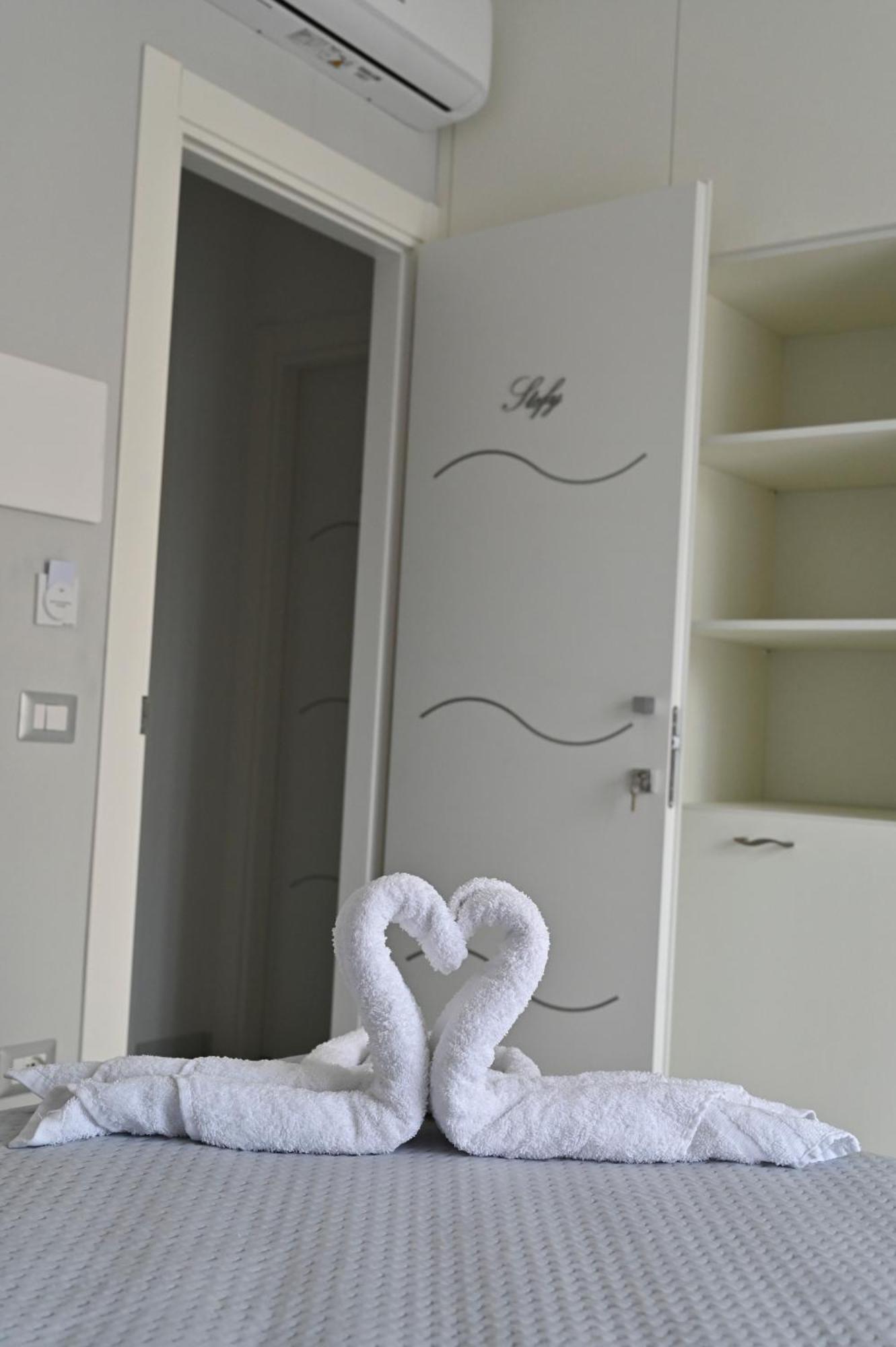 Bebsantaniellohouse1 Bed & Breakfast Napoli Eksteriør bilde