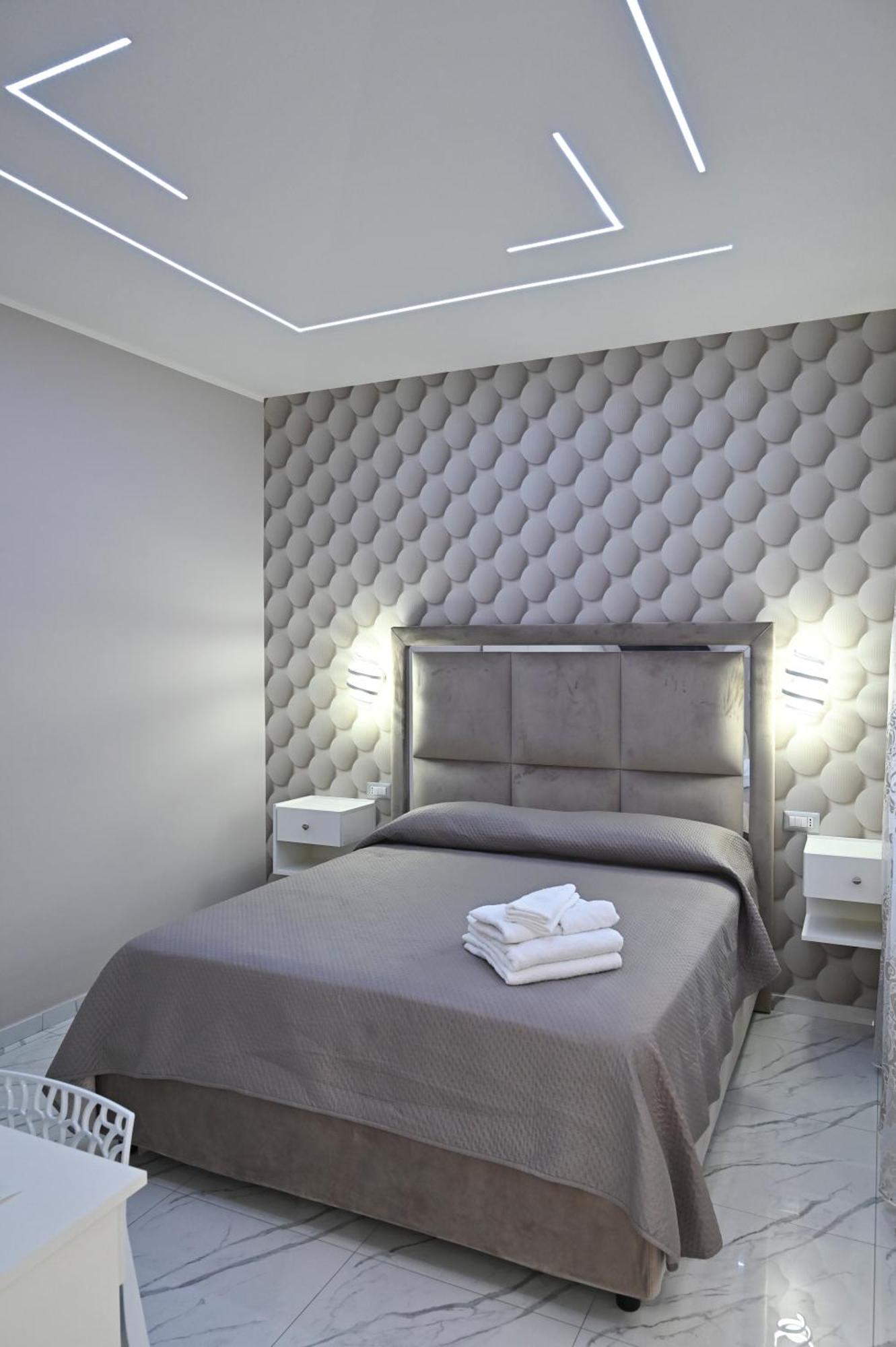 Bebsantaniellohouse1 Bed & Breakfast Napoli Eksteriør bilde