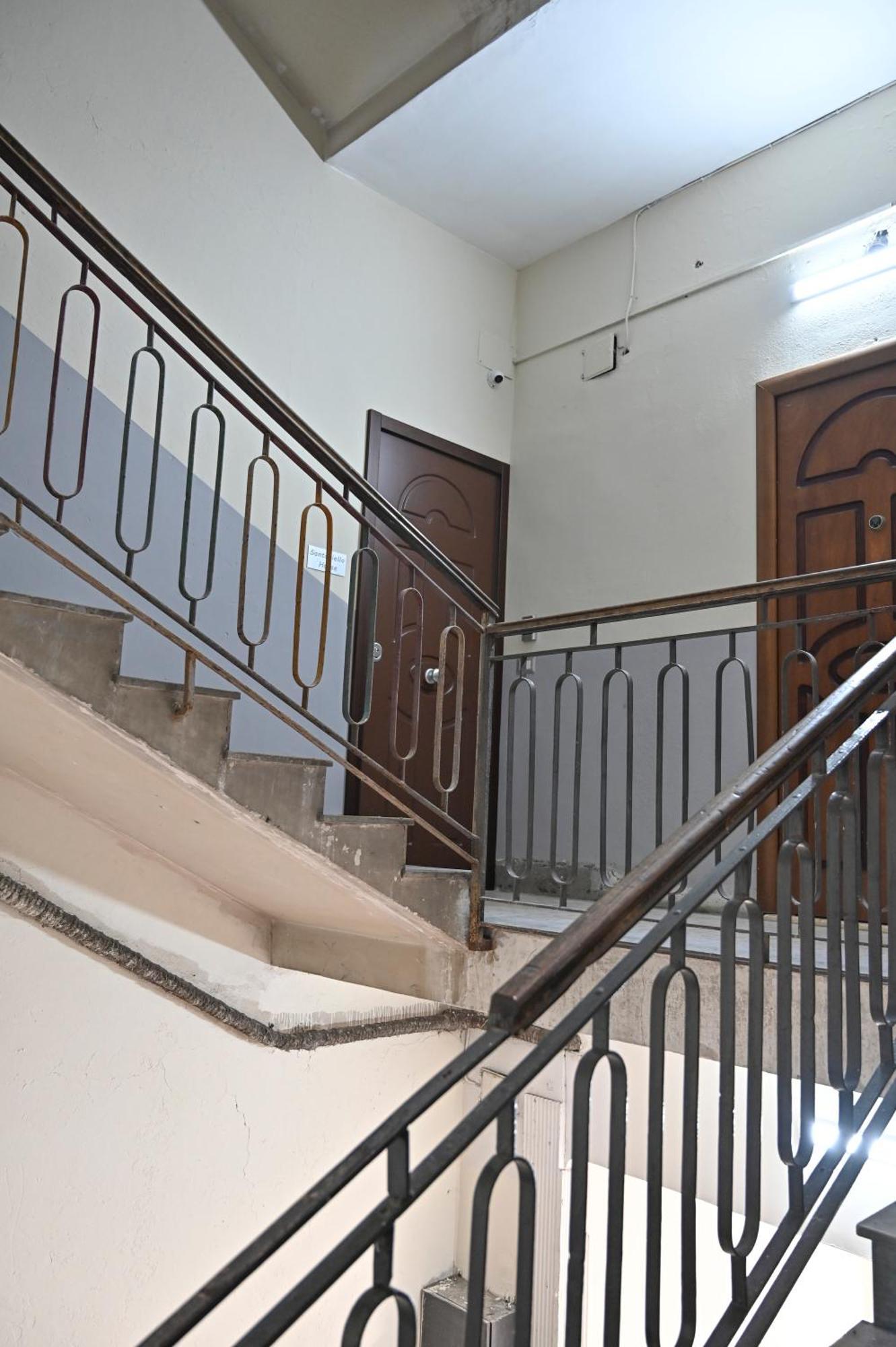 Bebsantaniellohouse1 Bed & Breakfast Napoli Eksteriør bilde