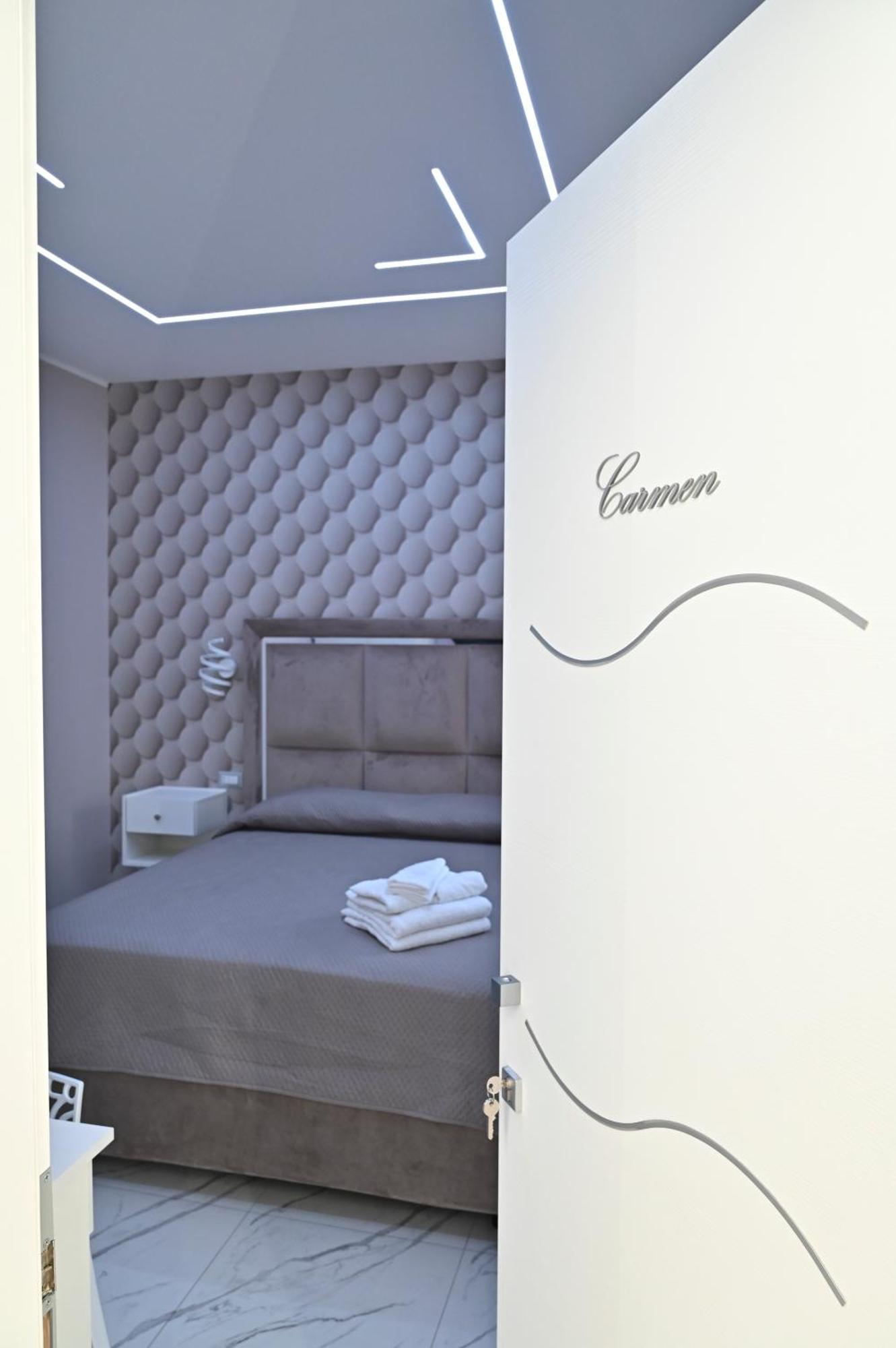 Bebsantaniellohouse1 Bed & Breakfast Napoli Eksteriør bilde