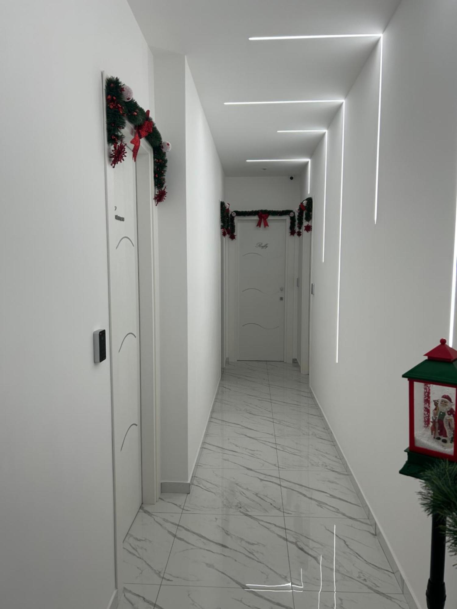Bebsantaniellohouse1 Bed & Breakfast Napoli Eksteriør bilde